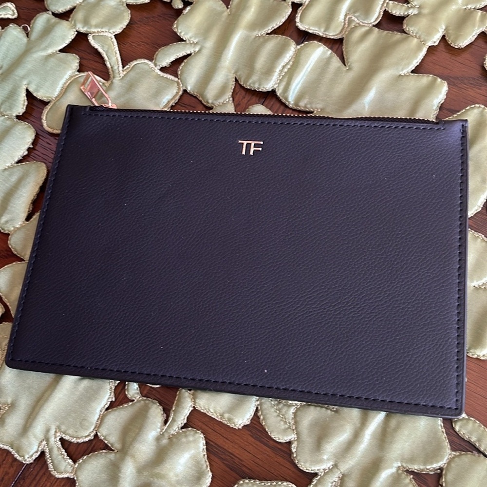 NIP TOM FORD CLUTCH